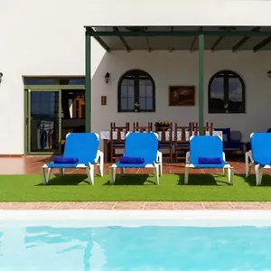 Pico Partido Heated Pool Tinguaton